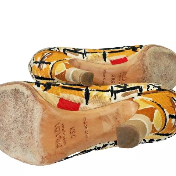 Women's 35.5 PRADA Italy Multicolor Canvas Round Toe High Heels Pumps Shoes EUC - Picture 7 of 9